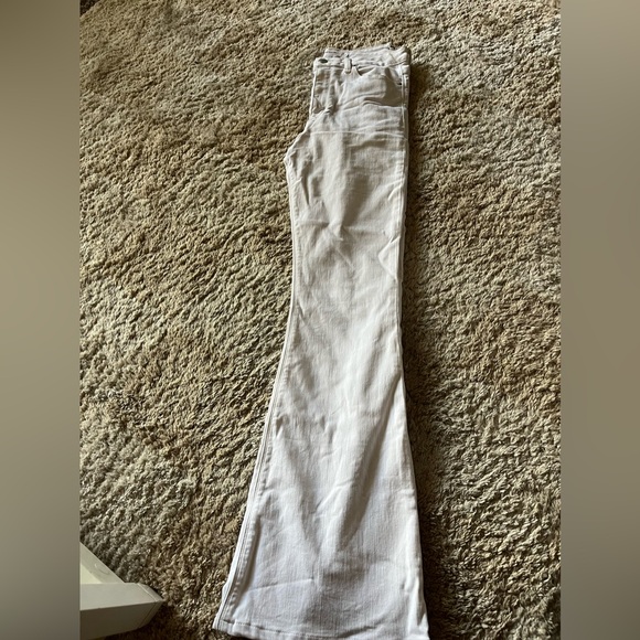 White Hudson flare jeans size 29 - Picture 2 of 3